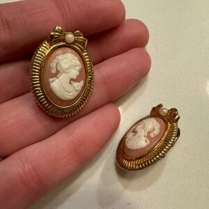 Vintage Cameo with Bow and Pearl Clip on Earrings